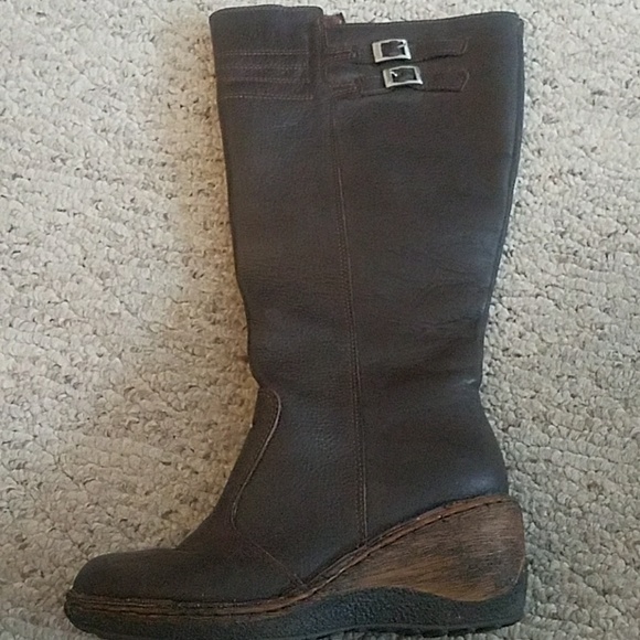 Wide calf leather boots I have in black and brown. - Picture 2 of 3
